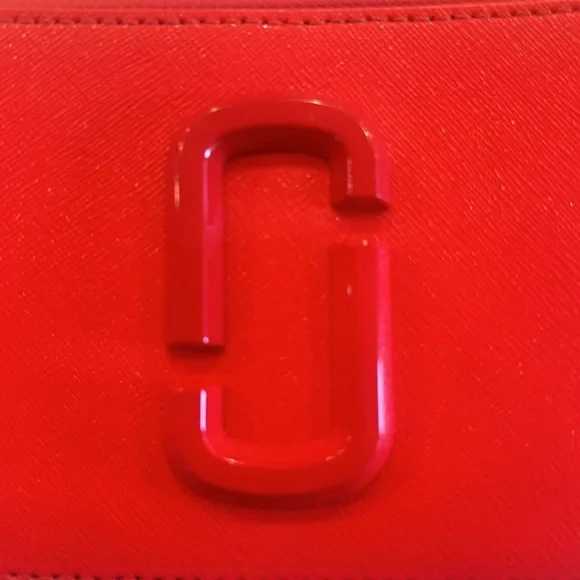 Marc Jacobs snapshot bag. - Picture 2 of 4